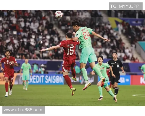 国足与卡塔尔较量回顾分析全场表现与战术布置探讨