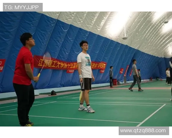 武汉羽毛球队在选拔赛中以92分稳居积分榜首位展现强劲实力